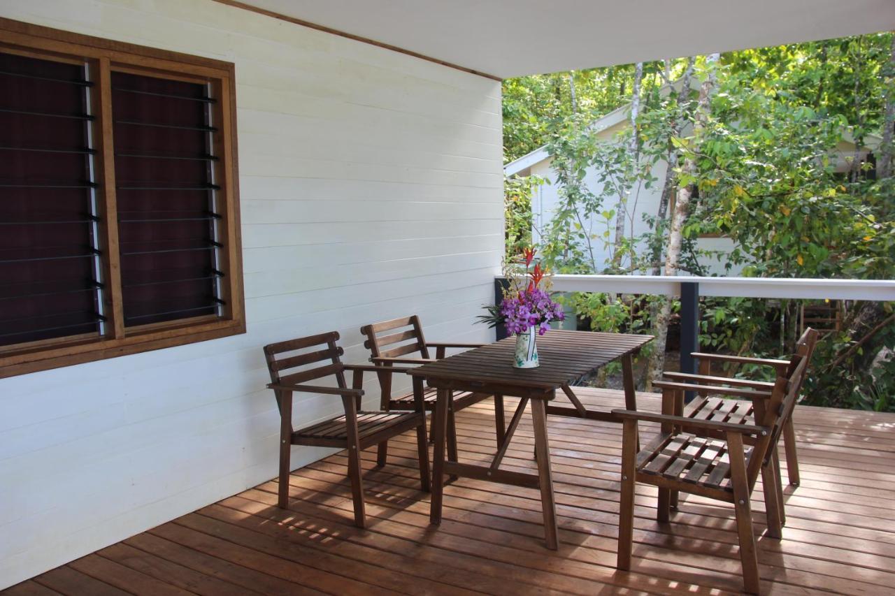 Evis Resort At Nggatirana Island Halisi Bagian luar foto